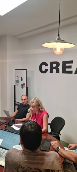 Sesión de networking | Networking empresarial en el Coworking La Gelidense.