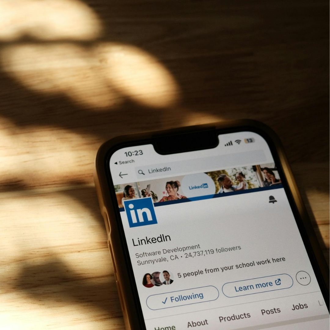 Optimiza tu perfil de LinkedIn como si fuese una página de ventas