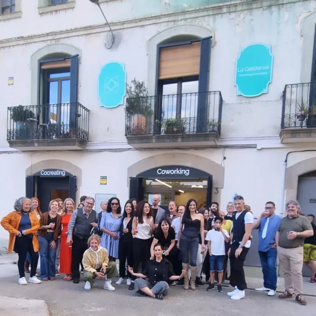 Quina comunitat tenim!!! Gràcies coworkers! Quina celebració de 3er aniversari! 

No ho oblidarem mai!

Hem lluitat molt per tirar endavant aquest projecte que no és una iniciativa privada més. És un coworking que recupera un edifici emblemàtic del passat paperer de Gelida i que a més dinamitza professionals, empreses, creatius i terapeutes de la zona. Generem un impacte real en la comunitat i ajudem a retenir talent. 

Aquí, a La Gelidense Coworking & Cocreating treballem, compartim moments, ens ho passem bé, fem negoci, ens formem i també fem networking. Creixem junts per ser millors persones i professionals.

Gràcies per aquests 3 meravellosos anys. Més que espais, som comunitat!

#coworking #penedes #gelida #lagelidense